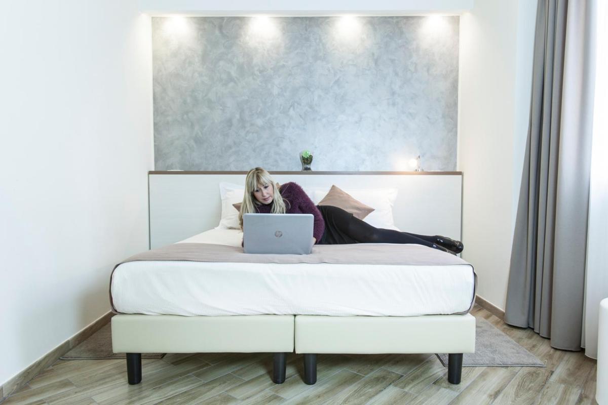 Bhl Boutique Rooms Леньяно Екстер'єр фото