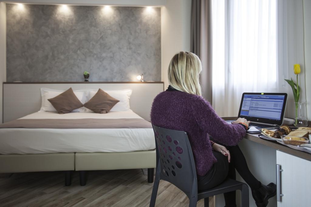 Bhl Boutique Rooms Леньяно Екстер'єр фото